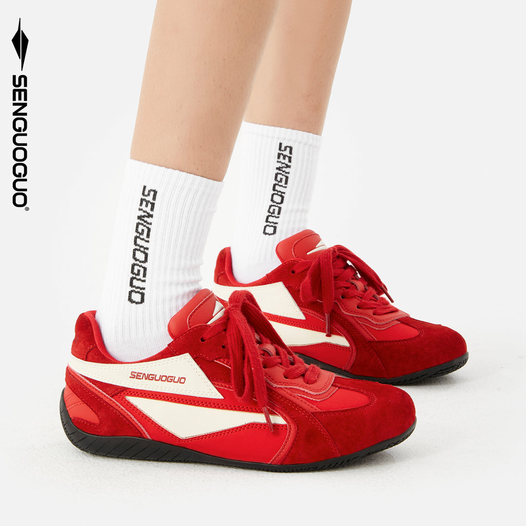 SENGUOGUO Retro Racer Sneaker — Pomegranate Red & White, Unisex Low-Top